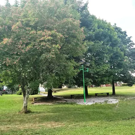 Beti Blu, Kaninska Vas *