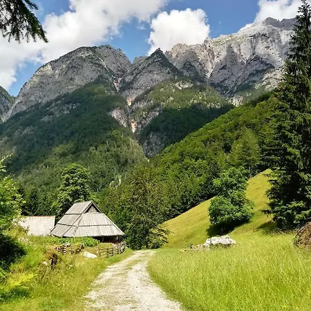Beti Blu, Kaninska Vas Bovec