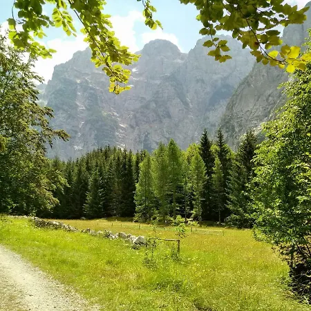 Beti Blu, Kaninska Vas *